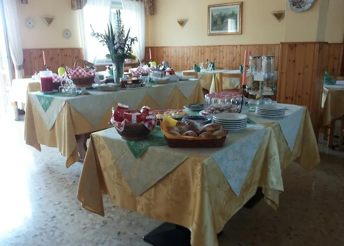 Hotel Serena *