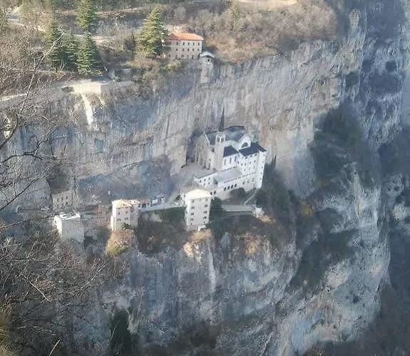 Serena Hotel Spiazzi Di Caprino
