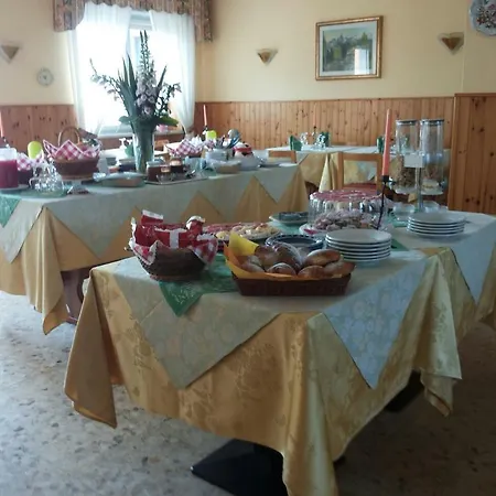 Hotel Serena *